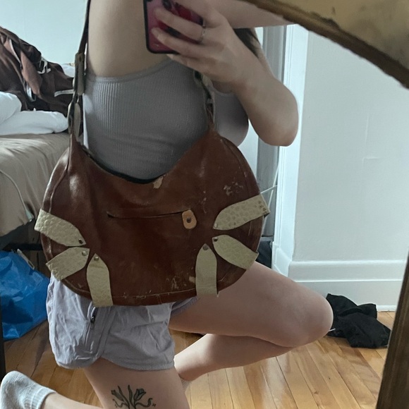 Vintage Brown Leather Bag - Picture 2 of 4